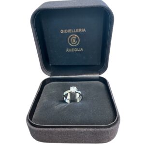 Solitario con zircone