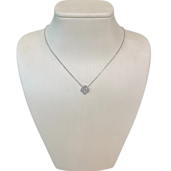 Collana quadrifoglio bianco