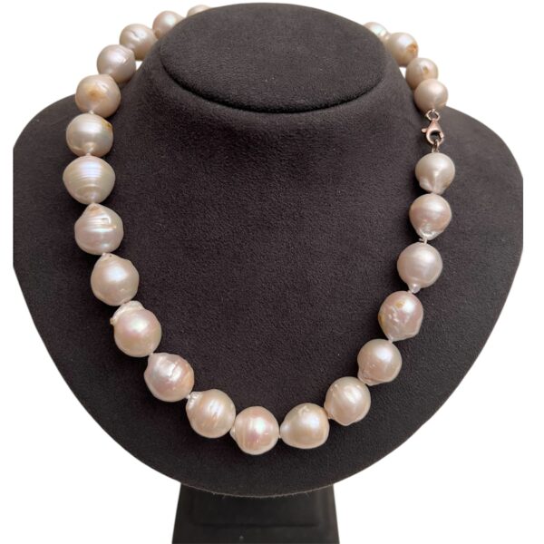 Collana di perle chiusura in argento