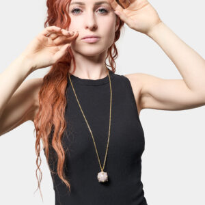 Collana con Mina grande grigia